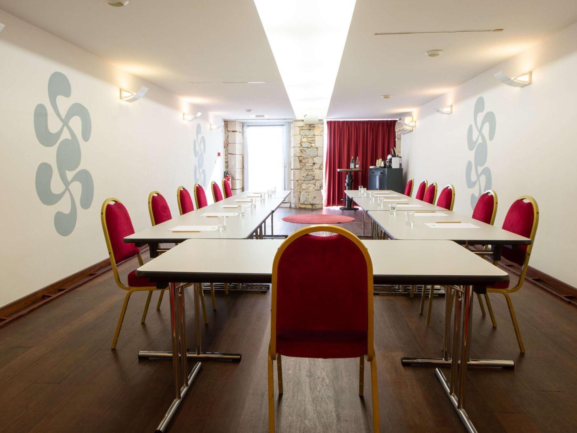 Отель Ibis Styles Бейонн Экстерьер фото